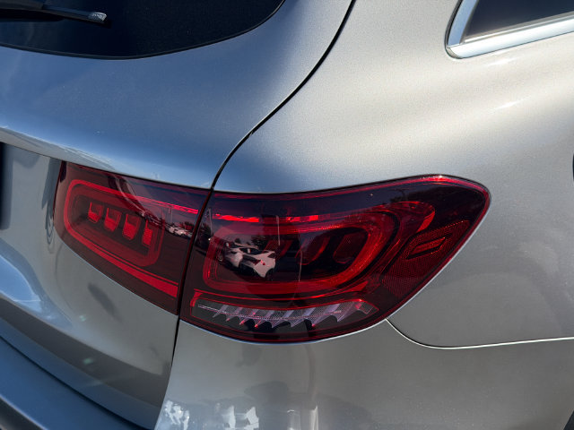 Used 2021 Mercedes-Benz GLC 300 w/ Premium Package image 6