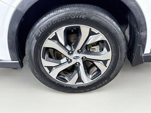 Used 2020 Subaru Outback Touring w/ Popular Package #2 AWD/4WD image 41