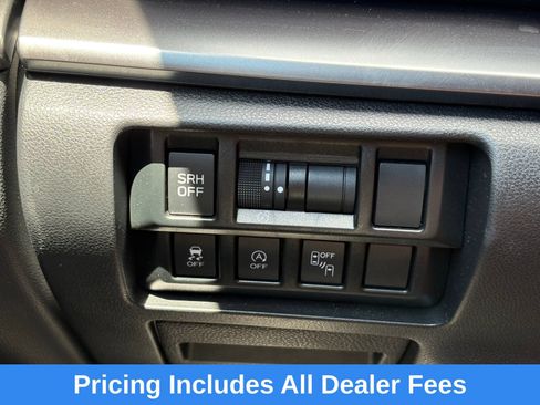 Certified 2023 Subaru Crosstrek 2.5i Limited w/ Moonroof Package AWD/4WD image 17