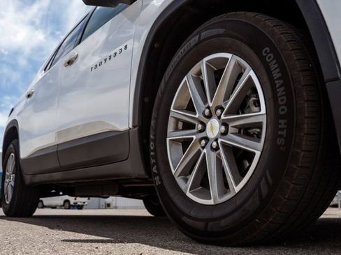 Used 2023 Chevrolet Traverse LT AWD/4WD image 12