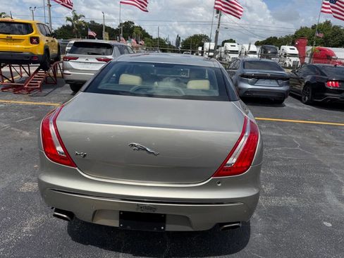 Used 2011 Jaguar XJ RWD image 4