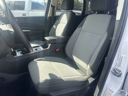 Used 2017 Ford Escape SE image 20