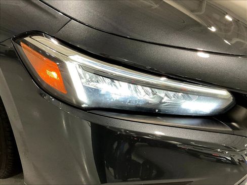 Used 2024 Honda Civic LX image 30