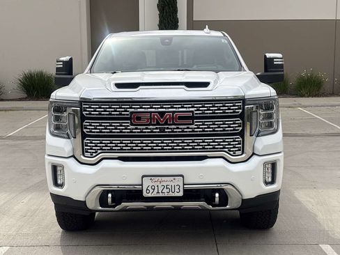 Used 2023 GMC Sierra 3500 Denali w/ Technology Package AWD/4WD image 8