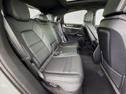 New 2026 Porsche Cayenne Coupe AWD/4WD image 29
