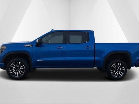 Used 2022 GMC Sierra 1500 AT4 w/ AT4 Preferred Package image 4
