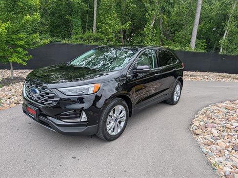 Used 2020 Ford Edge Titanium w/ Equipment Group 301A FWD image 1