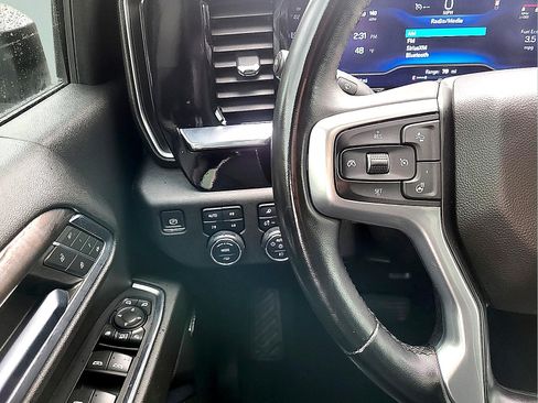 Used 2024 Chevrolet Silverado 3500 LTZ w/ LTZ Convenience Package AWD/4WD image 20