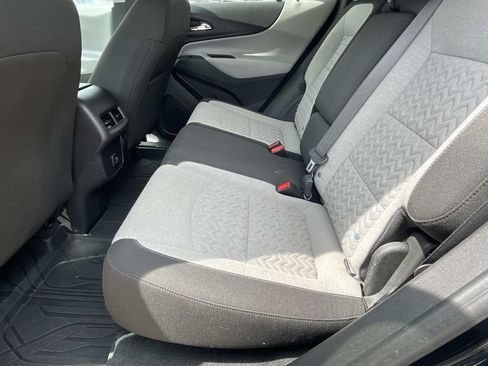 Used 2024 Chevrolet Equinox LS w/ LS Convenience Package FWD image 9