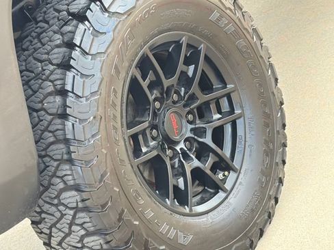 Used 2020 Toyota Tacoma TRD Pro AWD/4WD image 9