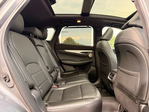 Used 2019 INFINITI QX50 Essential w/ Sensory Package AWD/4WD image 25