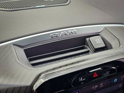 New 2026 RAM 1500 4x4 Crew Cab image 23