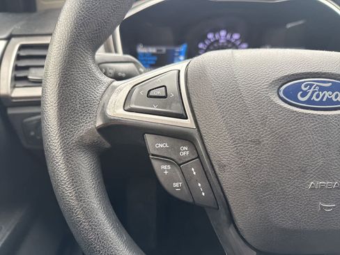 Used 2020 Ford Fusion SE image 17