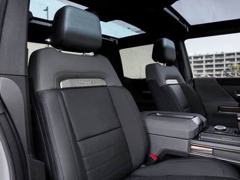 Used 2024 GMC Hummer EV 3X w/ Extreme Off-Road Package image 30