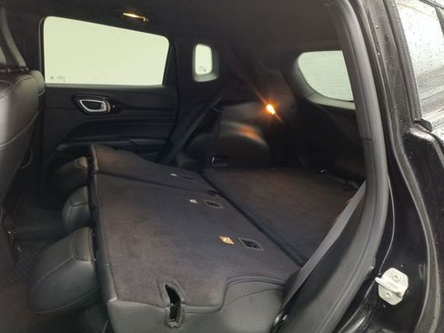 Used 2024 Jeep Compass Trailhawk image 21