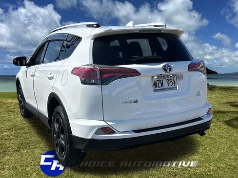 Used 2016 Toyota RAV4 LE image 5