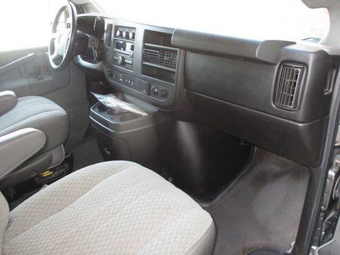 Used 2016 Chevrolet Express 2500 LS RWD image 13