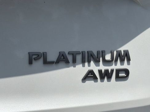 Used 2026 Nissan Rogue Platinum AWD/4WD image 24