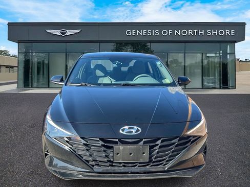 Certified 2023 Hyundai Elantra SEL w/ Cargo Package image 2