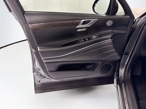 Used 2021 Genesis GV80 3.5T image 25