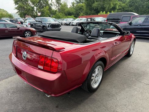 Used 2007 Ford Mustang GT RWD image 2