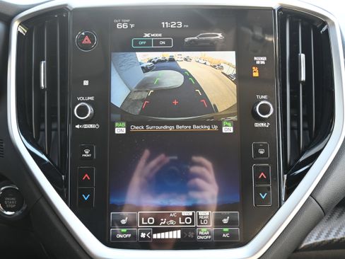 Used 2024 Subaru Ascent Premium w/ Convenience Package image 25