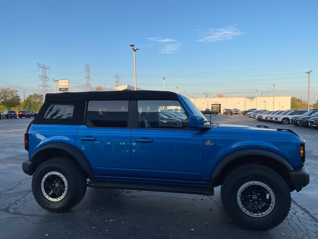 Used 2023 Ford Bronco Outer Banks w/ Sasquatch Package AWD/4WD image 6