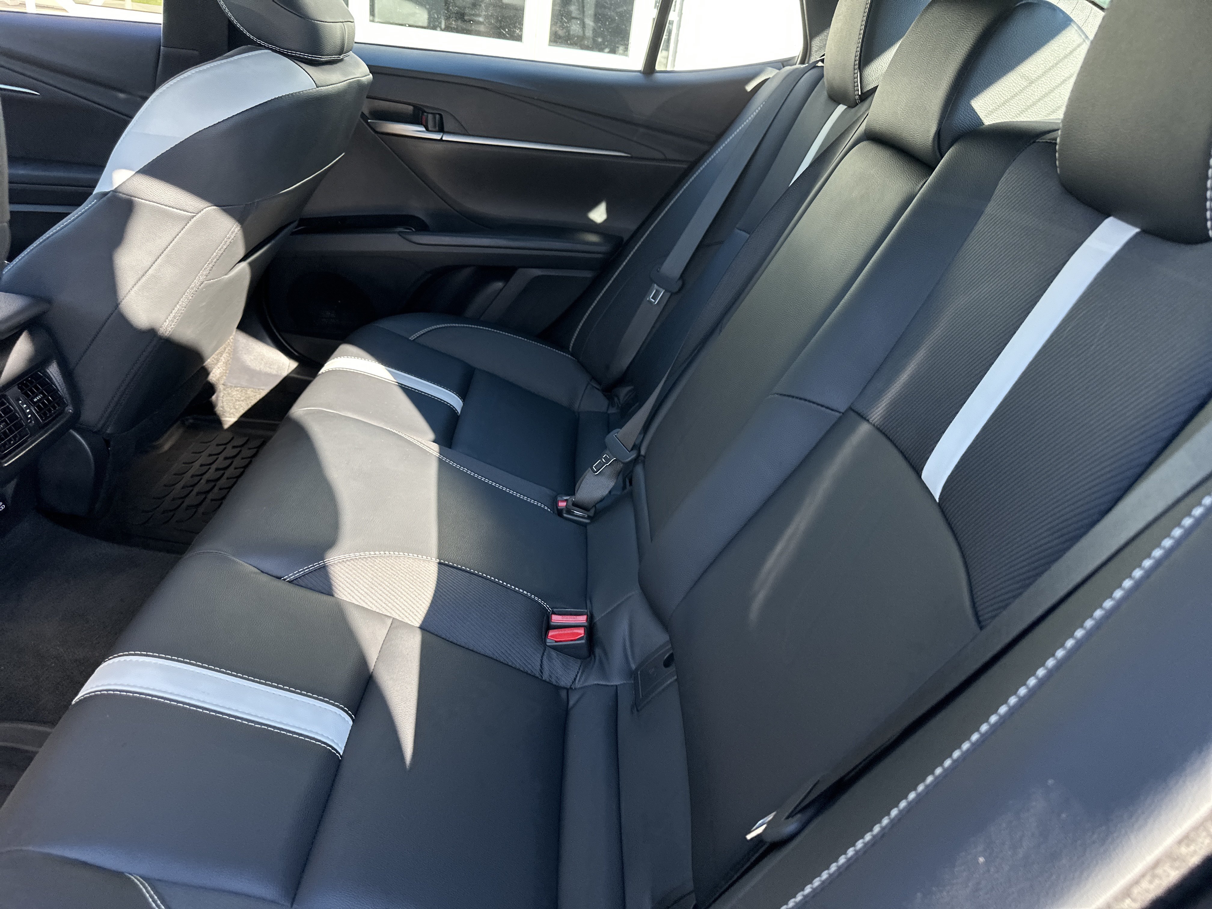 Used 2026 Toyota Camry SE w/ Convenience Package FWD image 12