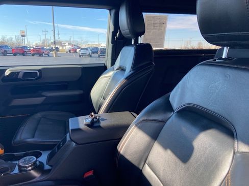 Used 2021 Ford Bronco Badlands image 12
