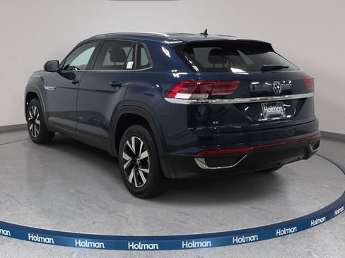 Used 2022 Volkswagen Atlas Cross Sport SE AWD/4WD image 8