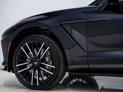 Used 2024 Aston Martin DBX 707 image 14