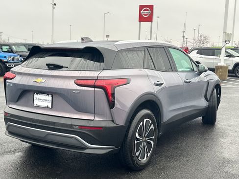 Used 2024 Chevrolet Blazer EV LT image 3