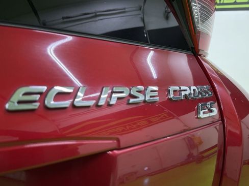 Used 2019 Mitsubishi Eclipse Cross ES image 14