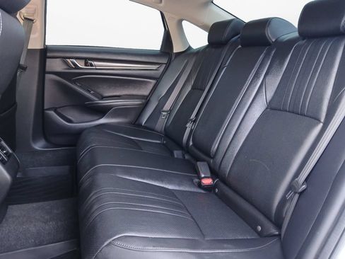 Used 2020 Honda Accord Touring image 22