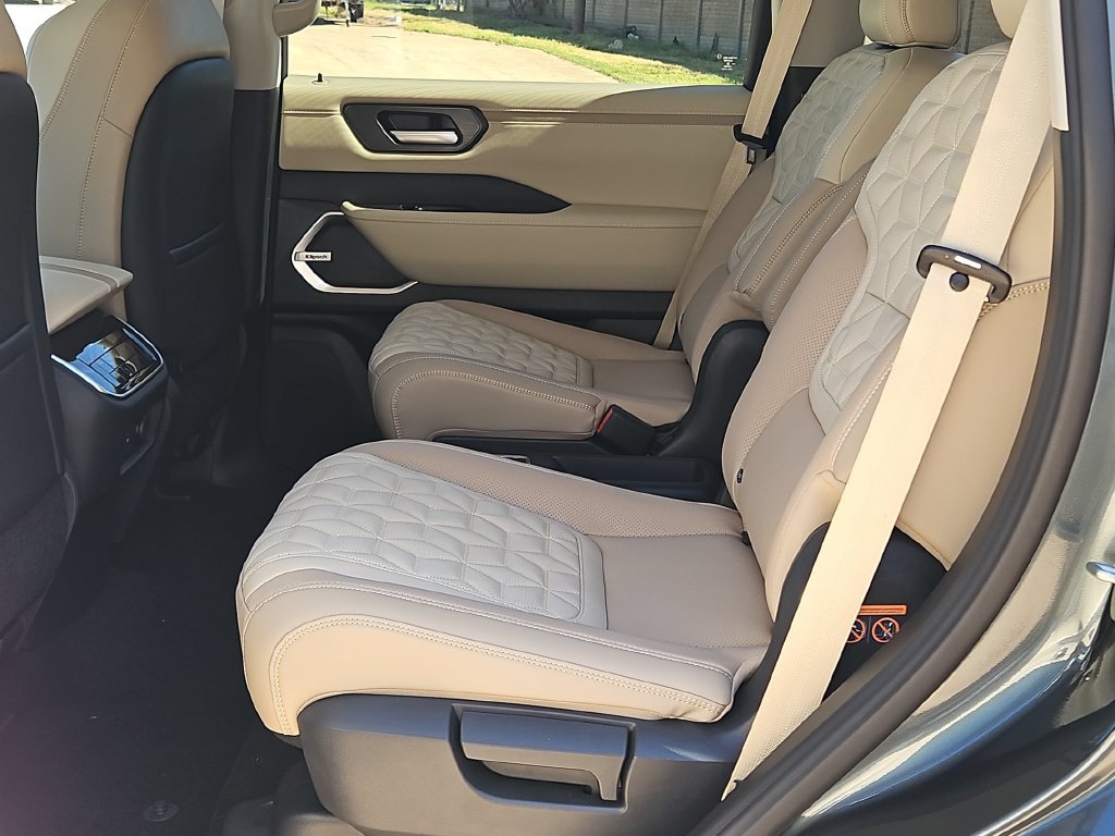 New 2026 Nissan Armada Platinum AWD/4WD image 17