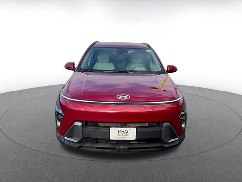 Used 2025 Hyundai Kona SEL image 4
