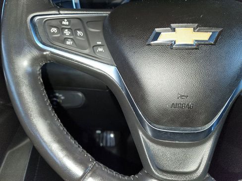 Used 2019 Chevrolet Equinox LT w/ Driver Convenience Package image 23