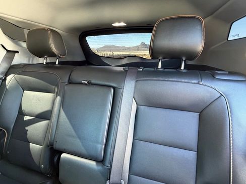 Used 2024 GMC Terrain AT4 w/ Tech Package image 9