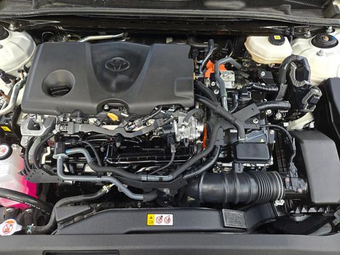 Certified 2025 Toyota Camry SE FWD image 22