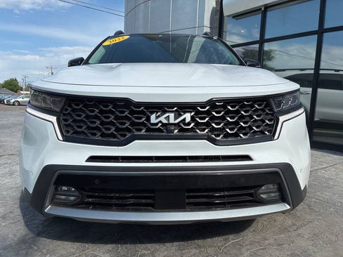Used 2022 Kia Sorento SX Prestige AWD/4WD image 2