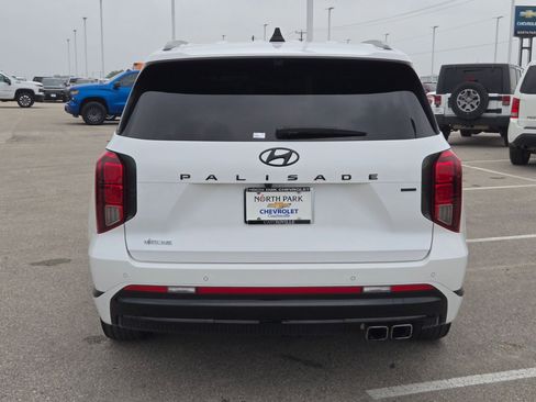 Used 2024 Hyundai Palisade Calligraphy AWD/4WD image 4