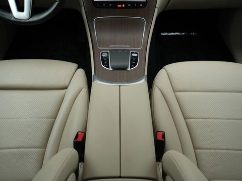 Certified 2022 Mercedes-Benz GLC 300 GLC 300 w/ Premium Package Lite image 20