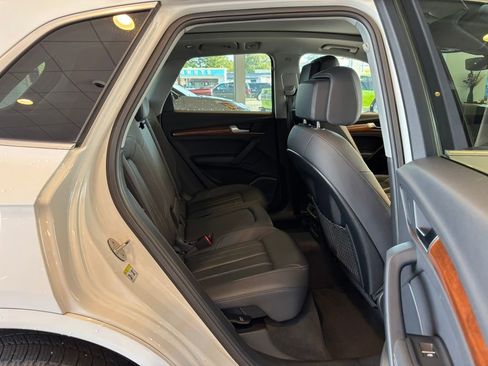 Used 2023 Audi Q5 2.0T Premium Plus image 29