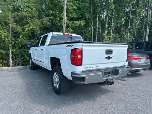 Used 2016 Chevrolet Silverado 2500 LTZ w/ Duramax Plus Package AWD/4WD image 8