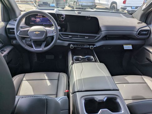 Used 2026 Chevrolet Silverado EV LT w/ Plus Package image 15