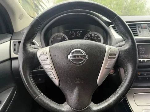 Used 2015 Nissan Sentra SV FWD image 19
