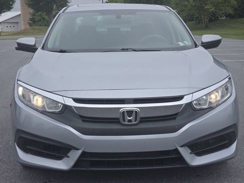 Used 2017 Honda Civic EX image 3