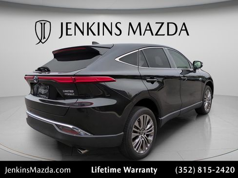 Used 2022 Toyota Venza Limited w/ Advanced Technology Package image 7