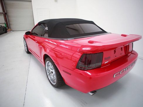 Used 2004 Ford Mustang Cobra RWD image 15