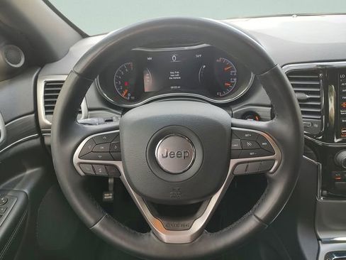 Certified 2022 Jeep Grand Cherokee Limited image 11